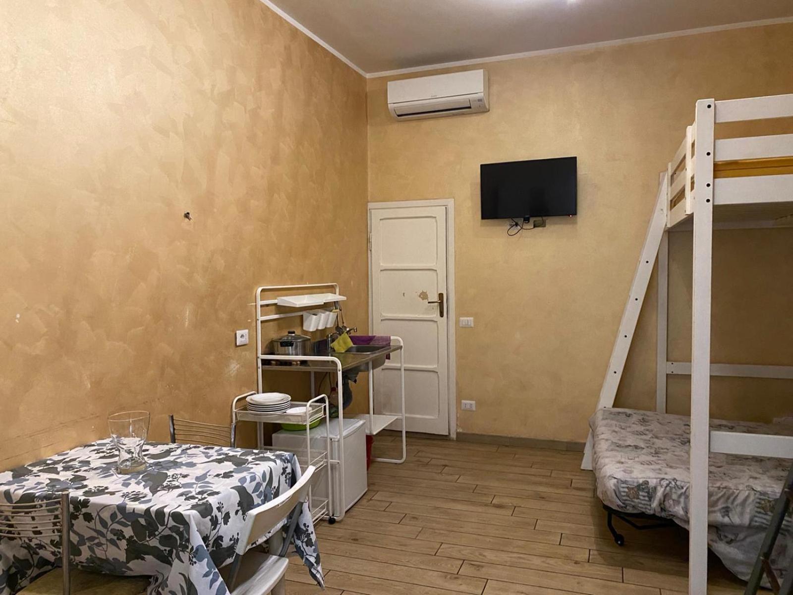 Ferienwohnung Ciclamini Monolocale Rom Exterior foto
