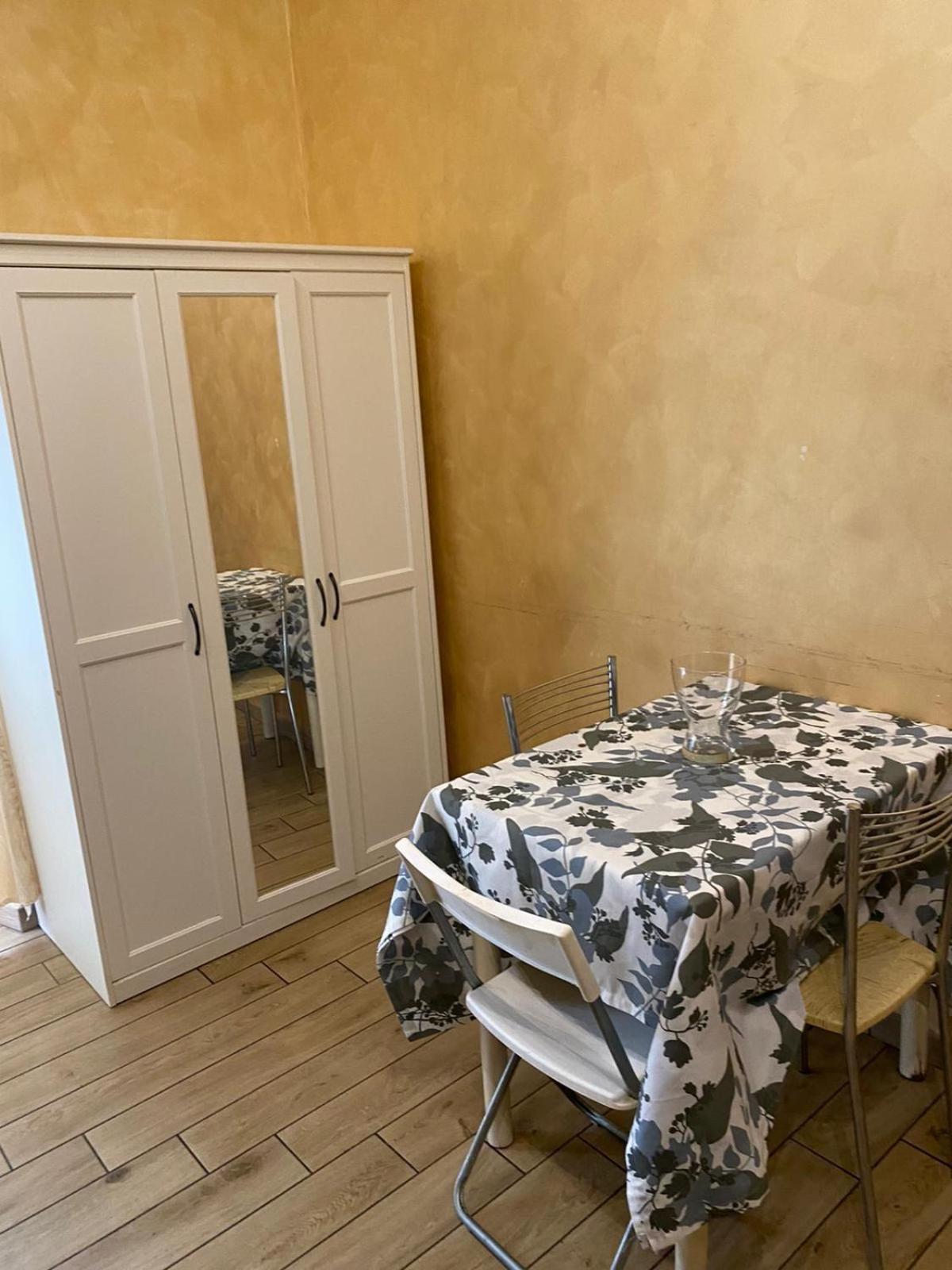 Ferienwohnung Ciclamini Monolocale Rom Exterior foto
